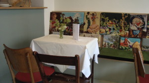 Cafe Nebenan Tisch