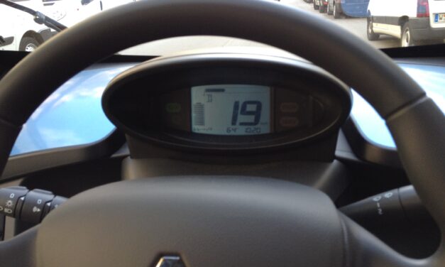 Twizy im Test: Lautlos in Flingern