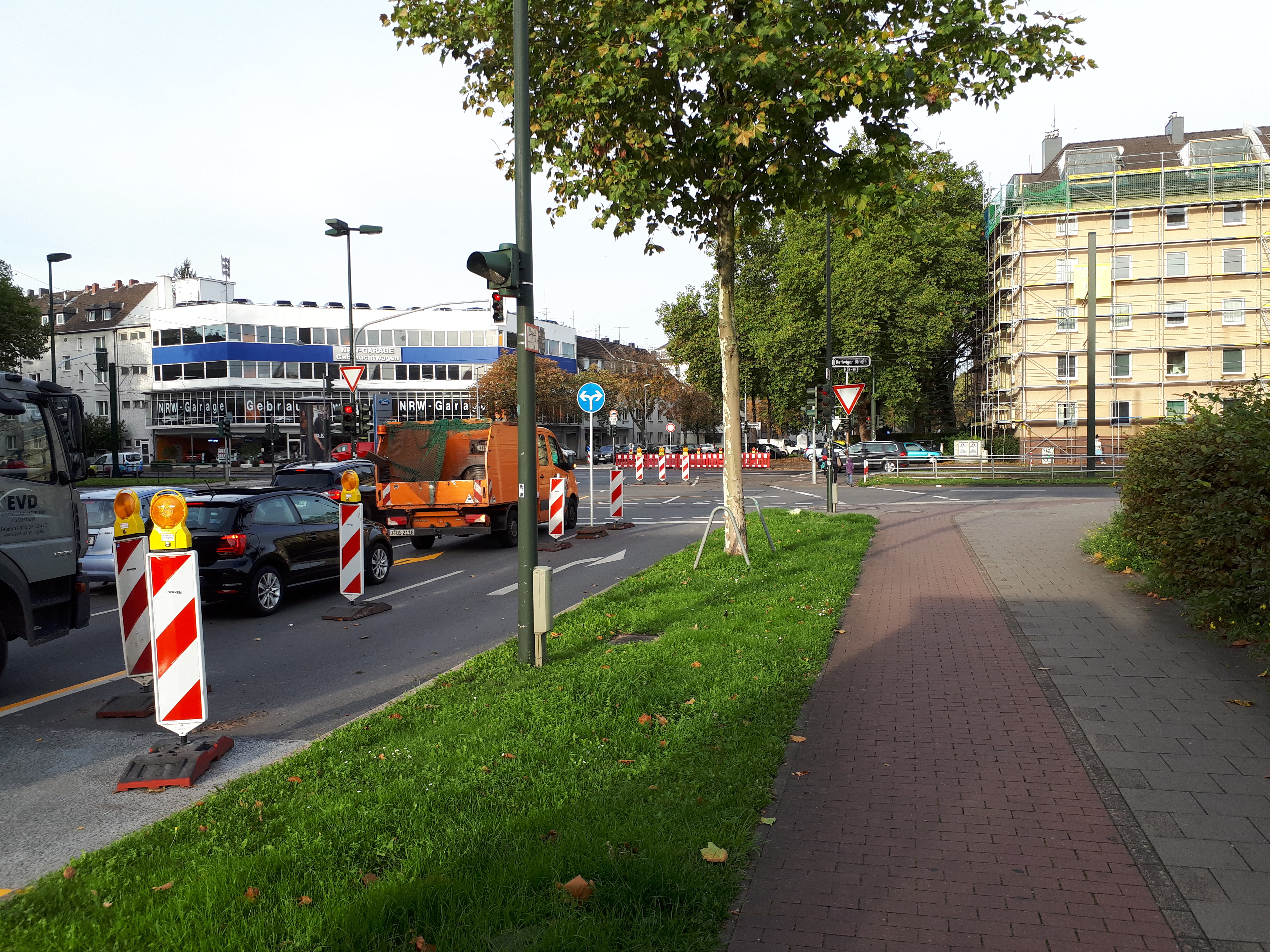 Morgendlicher Stau auf dem Höher Weg Richtung Innenstadt